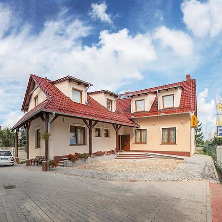 Отель Vera Сулехув Экстерьер фото