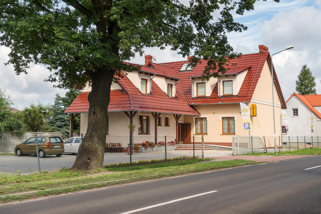 Отель Vera Сулехув Экстерьер фото